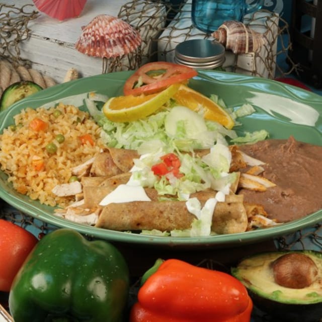2. Flautas de Pollo o Res / 2. Chicken or Beef Flautas.