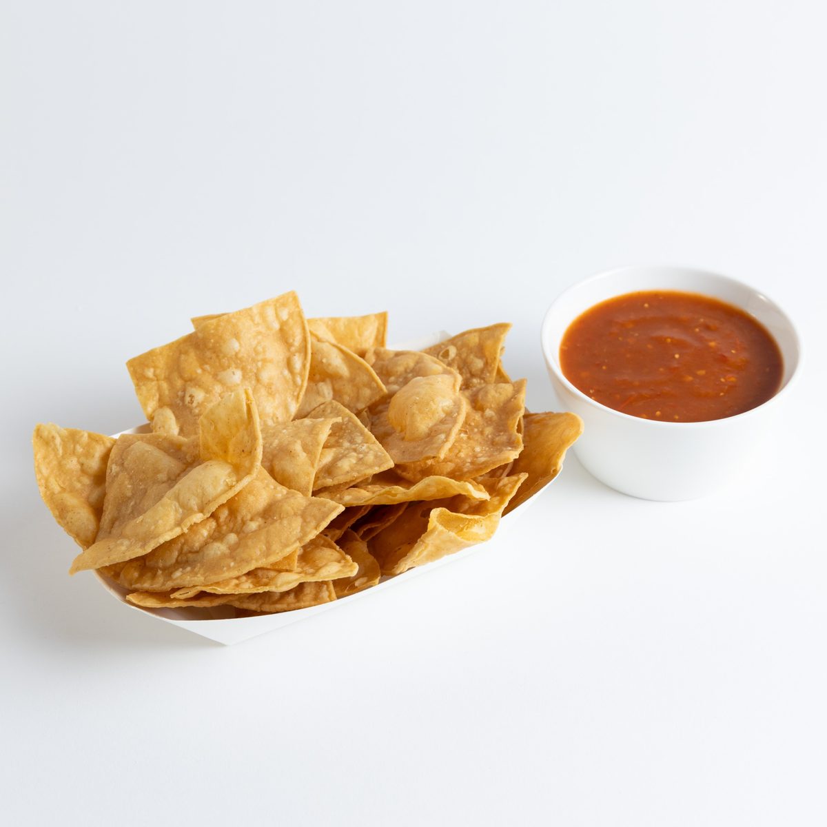 Totopos y Salsa / Chips & Sauce