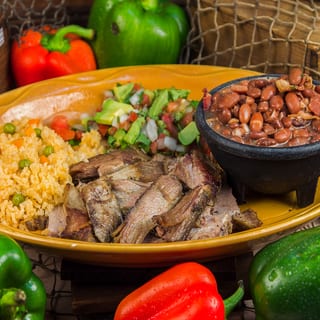 16. Carnitas Estilo el Dorado / 16. Pulled Pork el Dorado Style